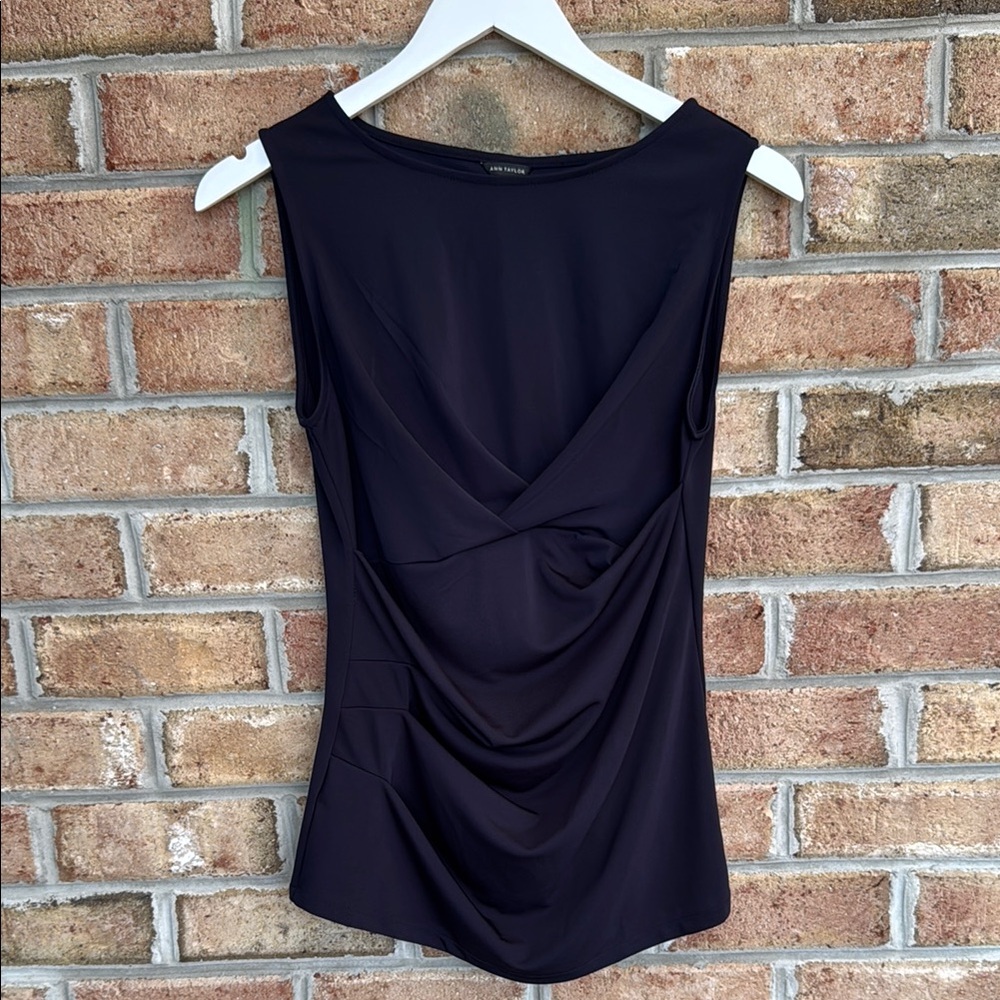 Ann Taylor navy blue top, size small
